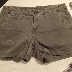 Merona Silvery Gray Chino Shortie Shorts Wms Sz 4
